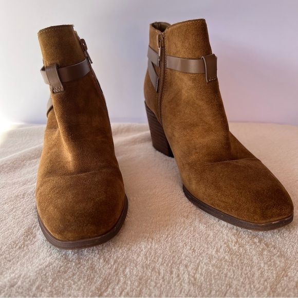 CROWN VINTAGE BLOCK STACKED HEEL ZIPPER SUEDE ANKLE BOOTIES SIZE 7.5 - Picture 6 of 7